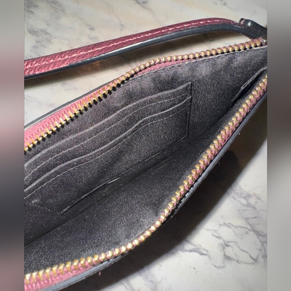 Coach Glitter Wristlet - Picture 4 of 4